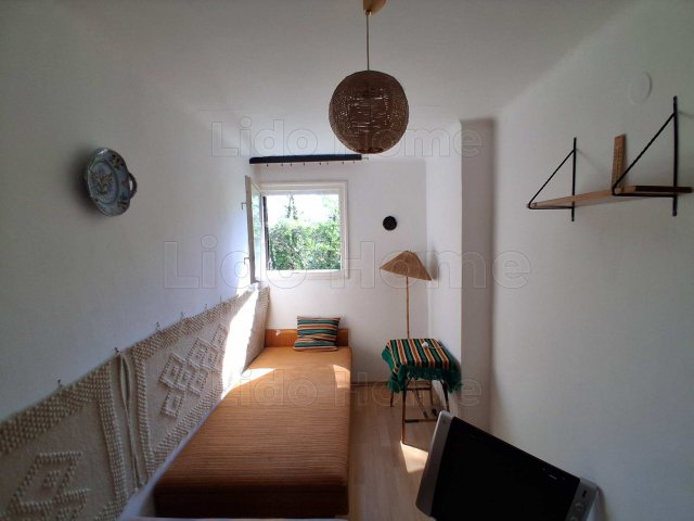 Kiadó nyaraló, Balatonalmádiban 200 E Ft / hó, 2 szobás