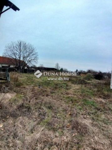 Eladó családi ház, Szigetszentmiklóson 510 M Ft, 6 szobás