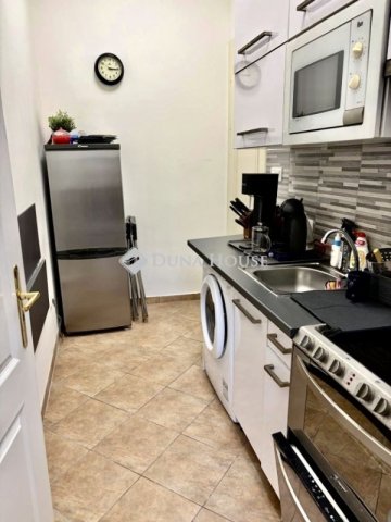 Eladó téglalakás, Budapesten, II. kerületben 164.9 M Ft