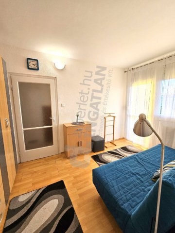 Kiadó panellakás, albérlet, XV. kerületben, Kőrakás parkban