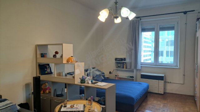 Kiadó téglalakás, albérlet, XIII. kerületben, Váci úton