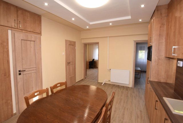 Kiadó téglalakás, albérlet, Debrecenben 245 E Ft / hó, 3 szobás