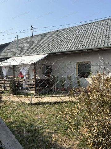 Eladó családi ház, Alsónémediben 49.9 M Ft, 1+1 szobás