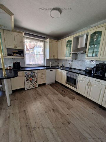 Eladó téglalakás, Budapesten, XIV. kerületben 99 M Ft, 3 szobás