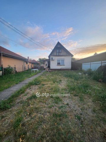 Eladó családi ház, Gyálon 48 M Ft, 1 szobás