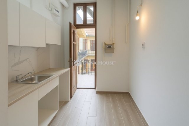 Eladó téglalakás, Budapesten, VII. kerületben 48.99 M Ft