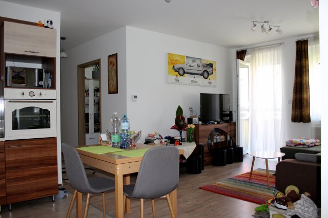 Eladó téglalakás, Szombathelyen, Kenyérvíz utcában 65.9 M Ft