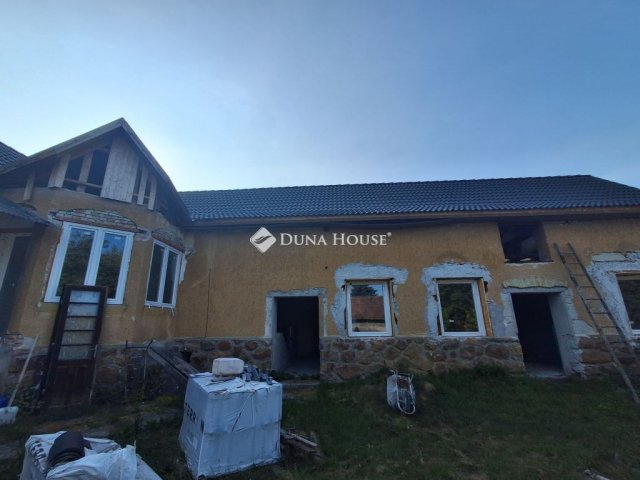 Eladó családi ház, Dédestapolcsányban 42 M Ft, 3 szobás