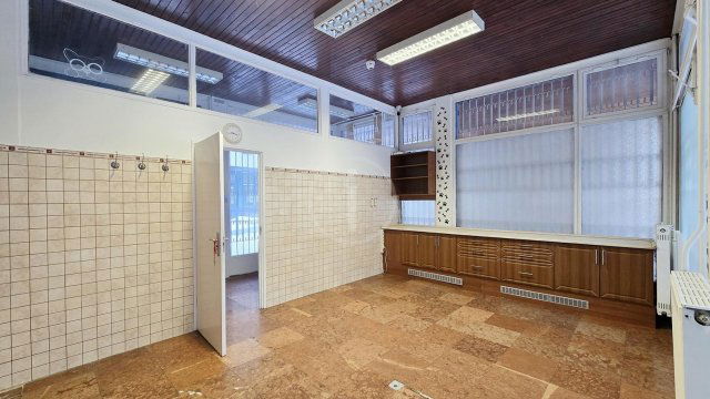 Kiadó üzlethelyiség, Budapesten, XIV. kerületben 259 E Ft / hó