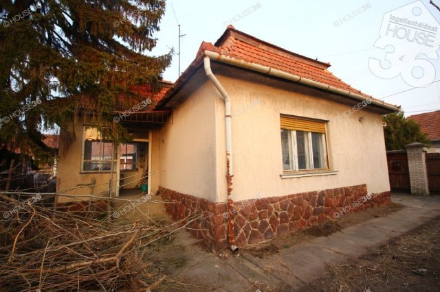 Eladó családi ház, Kiskőrösön 28.2 M Ft, 3 szobás