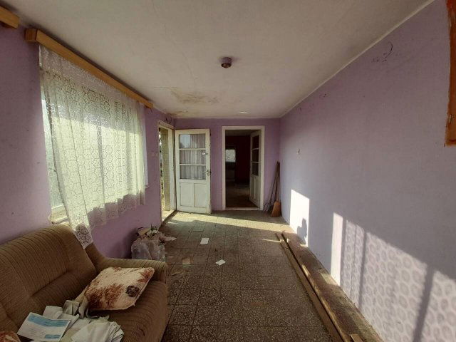 Eladó családi ház, Csorváson 4.5 M Ft, 2 szobás