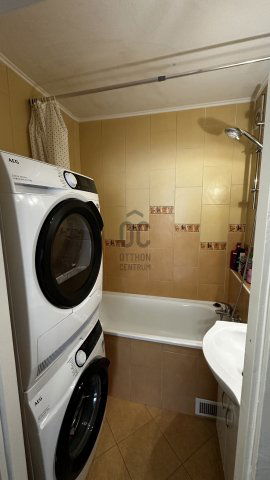 Eladó panellakás, Kecskeméten 47.9 M Ft, 2 szobás