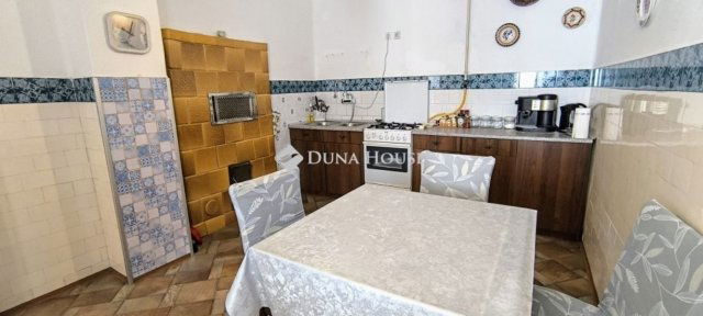 Eladó családi ház, Balatonalmádiban 85 M Ft, 2 szobás