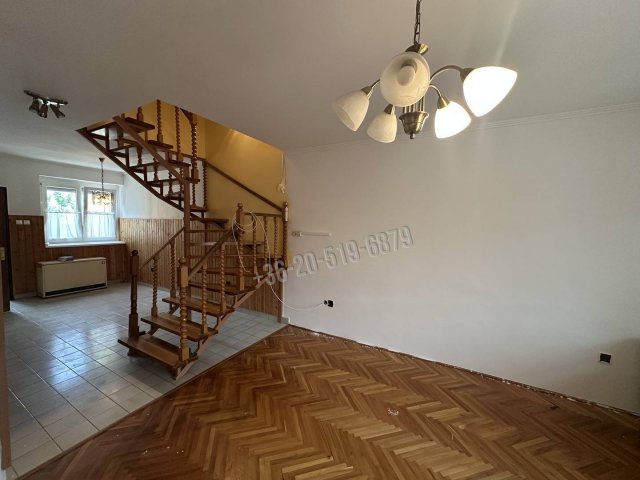 Eladó sorház, Pakson, Munkácsy Mihály utcában 62.5 M Ft