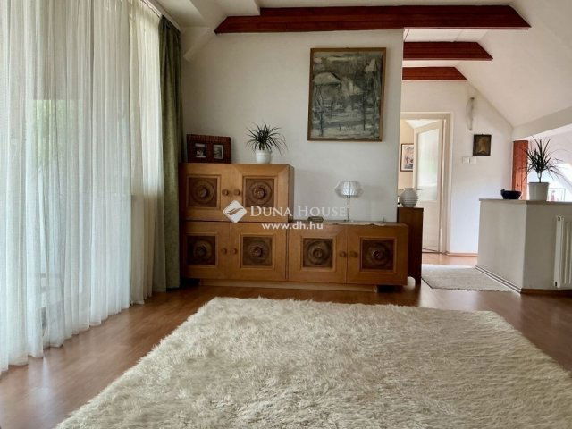 Eladó családi ház, Budapesten, III. kerületben 379 M Ft