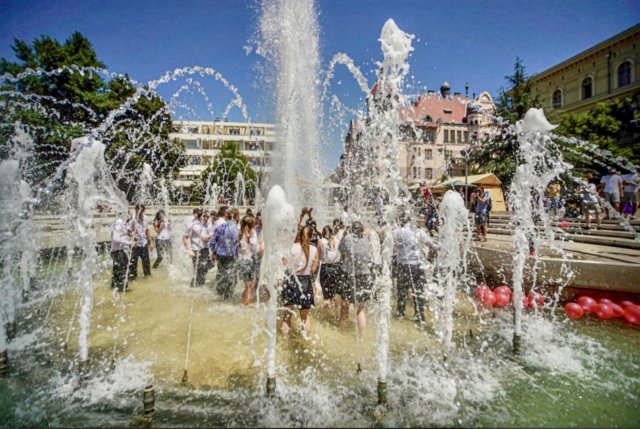 Kiadó üzlethelyiség, Szegeden 2000 E Ft / hó