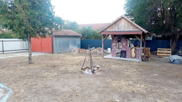 Eladó családi ház, Helvécián 45 M Ft, 3 szobás