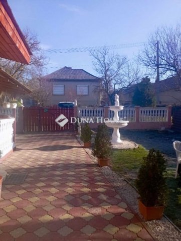 Eladó családi ház, Ellenden 16.5 M Ft, 3 szobás