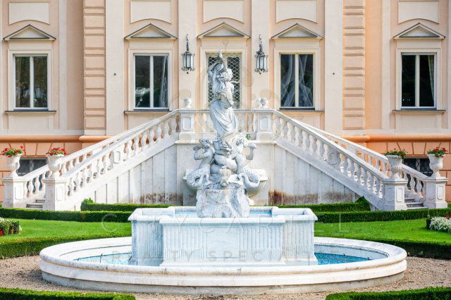 Eladó családi ház, Szombathelyen 11648.7 M Ft, 41 szobás