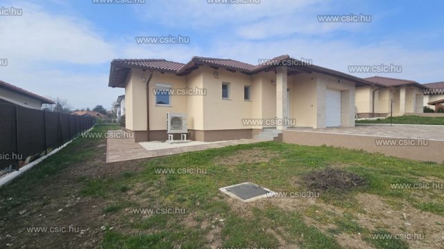 Eladó családi ház, Érden 199.9 M Ft, 5 szobás