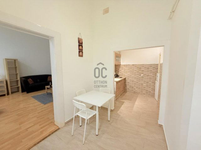 Eladó téglalakás, Budapesten, V. kerületben 72 M Ft, 2 szobás