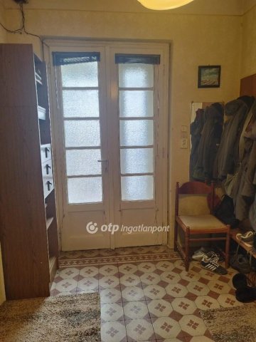 Eladó családi ház, Vecsésen 92 M Ft, 4 szobás