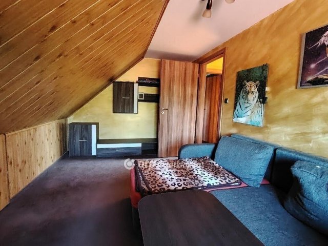 Eladó családi ház, Hosszúhetényen 115 M Ft, 5 szobás