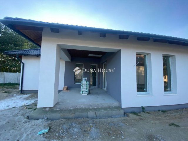 Eladó családi ház, Veresegyházon 134.5 M Ft, 5 szobás