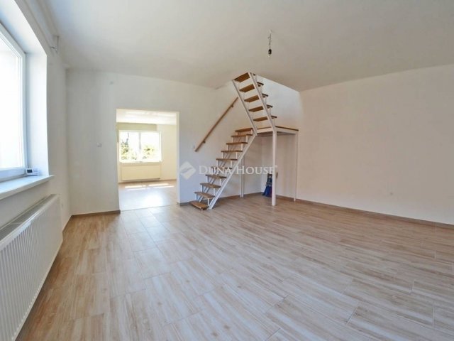 Eladó ikerház, Budapesten, XIX. kerületben 139.9 M Ft, 5 szobás