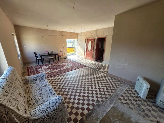Eladó családi ház, Polgárdin 37 M Ft, 3 szobás