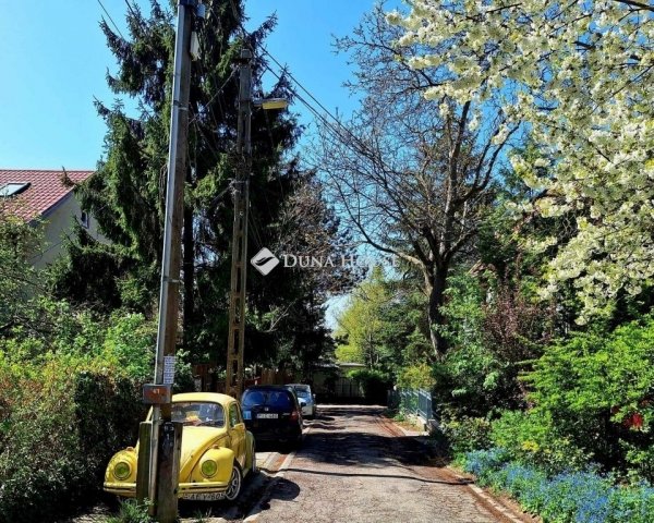 Eladó téglalakás, Budakeszin 125 M Ft, 4 szobás