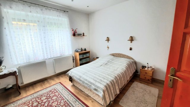 Eladó téglalakás, Budapesten, III. kerületben 195 M Ft, 5 szobás