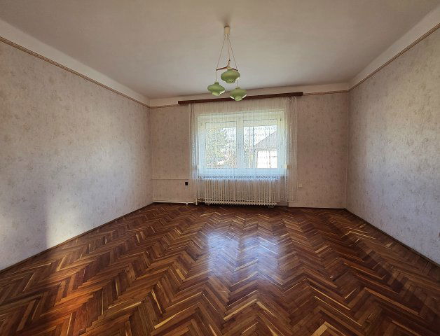 Eladó családi ház, Timáron 31.9 M Ft, 2+1 szobás