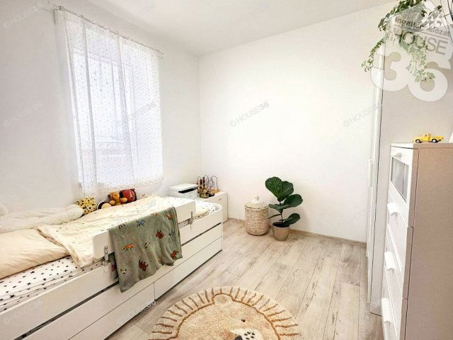 Eladó családi ház, Kecskeméten 128 M Ft, 4 szobás