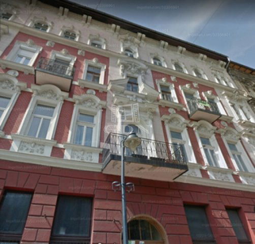 Eladó téglalakás, Budapesten, VIII. kerületben, Baross utcában