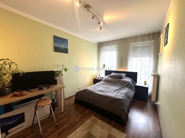 Eladó téglalakás, Budapesten, VIII. kerületben 68 M Ft, 2 szobás