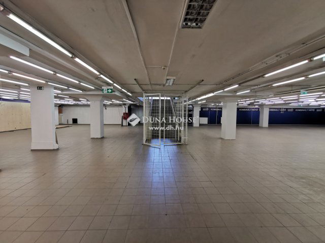 Kiadó üzlethelyiség, Tatabányán 2972 E Ft / hó