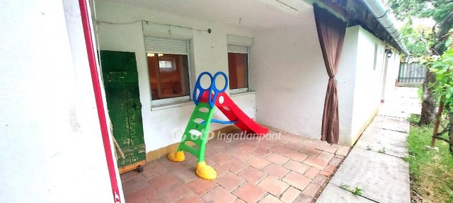 Eladó családi ház, Kunszentmártonban 16.8 M Ft, 3 szobás