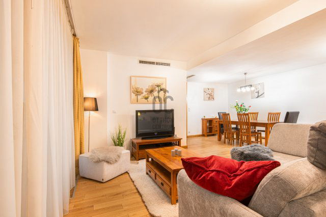 Kiadó téglalakás, albérlet, VI. kerületben, Izabella utcában