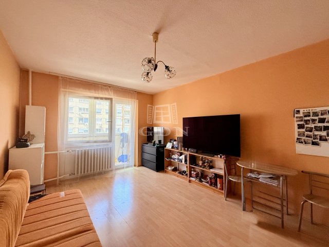 Eladó panellakás, Budapesten, III. kerületben 47.9 M Ft, 1 szobás