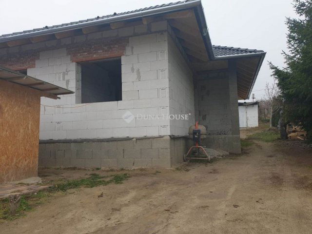 Eladó családi ház, Erdőkertesen, Présház utcában 78.5 M Ft