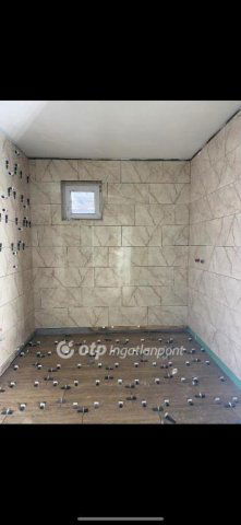 Eladó családi ház, Ceglédbercelen 40 M Ft, 2 szobás