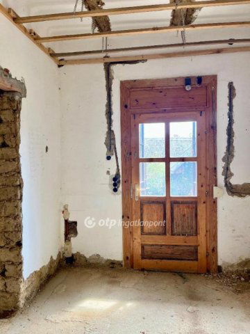Eladó családi ház, Szederkényen 16.9 M Ft, 2 szobás