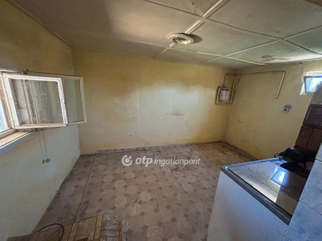 Eladó családi ház, Hajdúszoboszlón 15 M Ft, 1+1 szobás