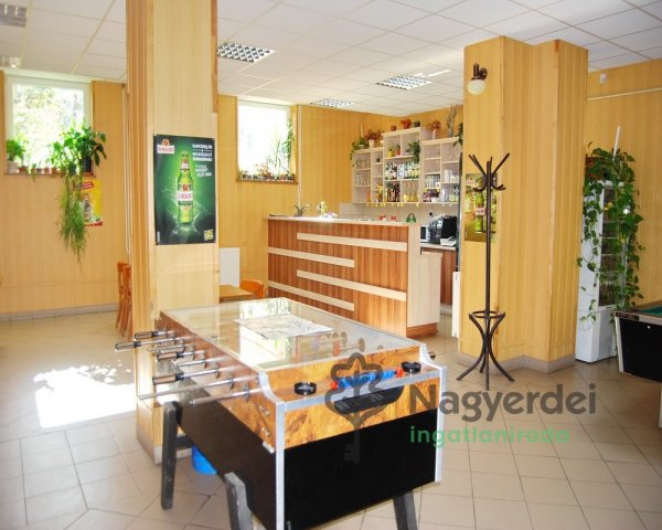 Kiadó üzlethelyiség, Debrecenben 350 E Ft / hó