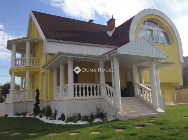 Eladó családi ház, Szécsényen 139 M Ft, 5 szobás