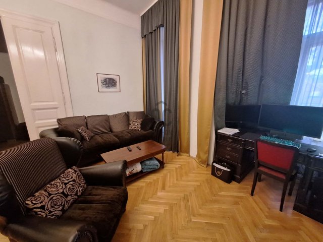 Eladó téglalakás, Budapesten, VII. kerületben, István utcában