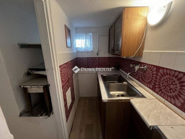 Eladó családi ház, Kecskeméten 38.9 M Ft, 2 szobás