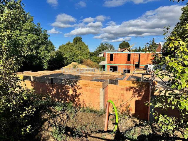 Eladó ikerház, Törökbálinton 239.9 M Ft, 5 szobás