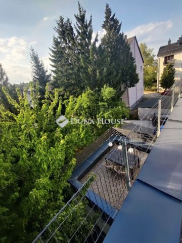 Eladó téglalakás, Sopronban 169.9 M Ft, 4 szobás